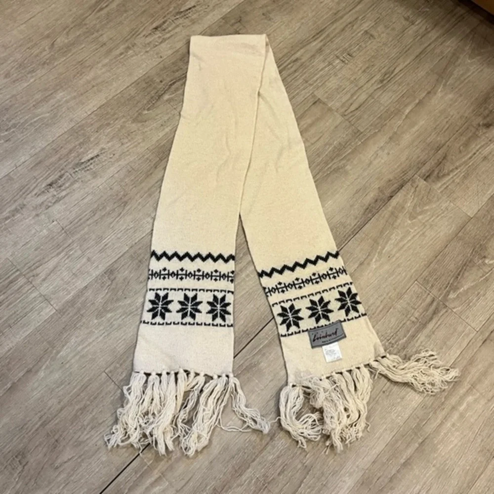 Cozy Cream and Charcoal Grey Fringed 100% Wool Scarf Snowflake Pattern